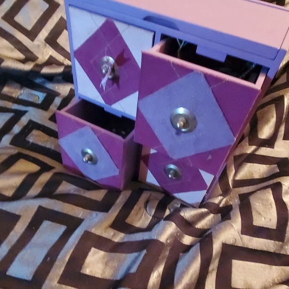 Jewelry Box - Picture 4 of 5